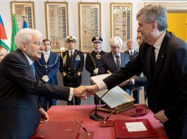 Gianmarco Mazzi al Quirinale giura da neo ministro del turismo: “Un mondo che rappresenta un pilastro dell’economia italiana” / Video