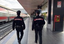 Ragazzina 17enne palpeggiata alla stazione Termini di Roma, arrestato un 39enne