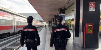 Ragazzina 17enne palpeggiata alla stazione Termini di Roma, arrestato un 39enne