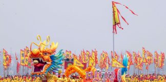 Cina: a Taizhou lo spettacolo del secolare Qintong Boat Festival (2)