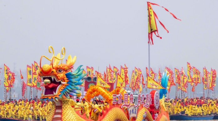 Cina: a Taizhou lo spettacolo del secolare Qintong Boat Festival (2)