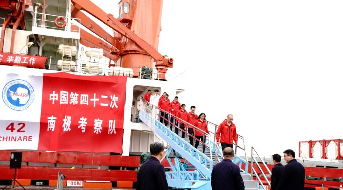 Cina: la rompighiaccio Xuelong rientra a Shanghai dopo la missione in Antartide (3)