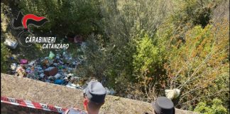 Lamezia Terme, sequestrata una discarica abusiva con 15 metri cubi di rifiuti