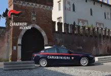 Rapine e molestie in centro nel Vicentino, arrestati tre giovani
