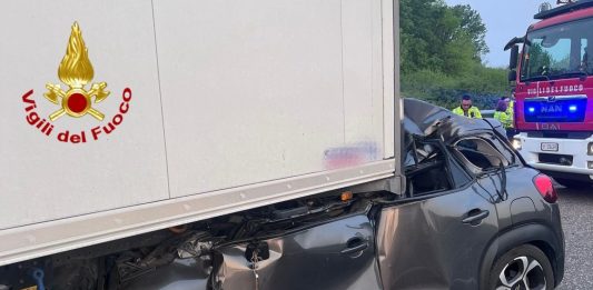 Incidente mortale sulla tangenziale ovest di Milano, muore un uomo di 66 anni