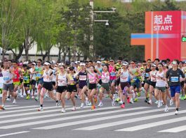 Cina: a Pechino si è svolta la Mezza Maratona 2026 (3)