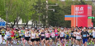 Cina: a Pechino si è svolta la Mezza Maratona 2026 (3)