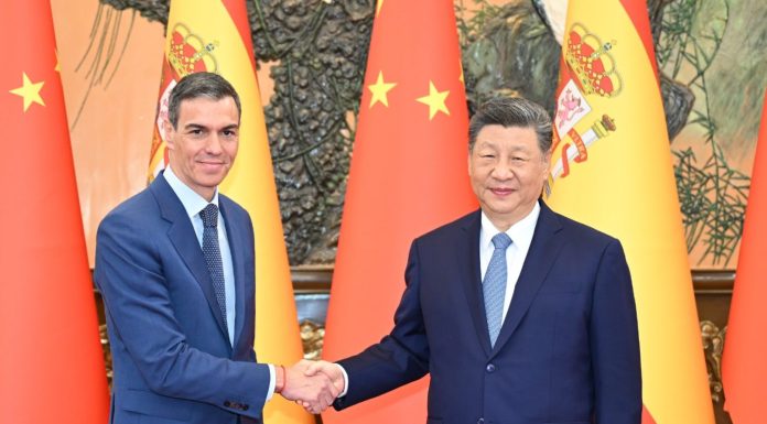 Cina: Xi Jinping incontra il primo ministro spagnolo Pedro Sanchez