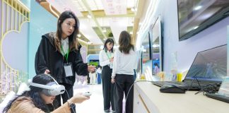 Cina: Chengdu, al via 13esima China Internet Audio & Video Convention (3)