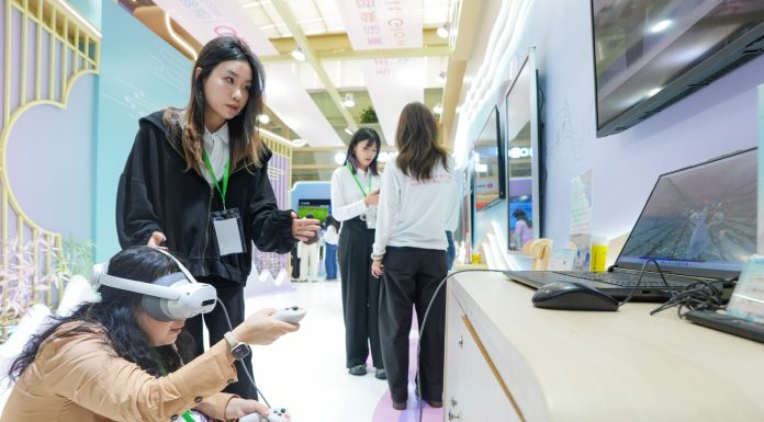 Cina: Chengdu, al via 13esima China Internet Audio & Video Convention (3)