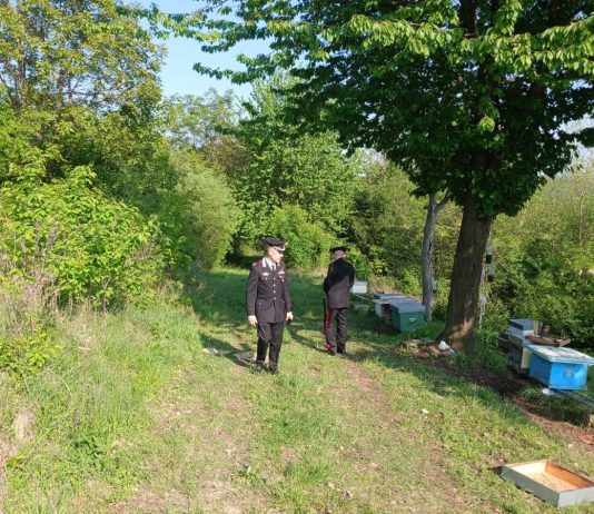 In provincia di Asti ammazza l’ex moglie e il compagno, poi si toglie la vita