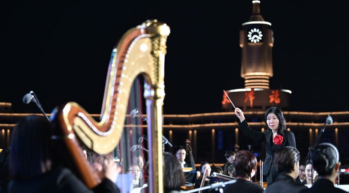 Cina: al via a Tianjin la Bridgeside Music Series sul fiume Haihe (1)