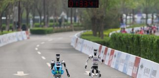 Cina: robot umanoide batte a Pechino il record umano in mezza maratona