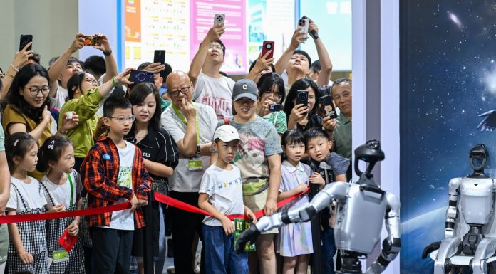 Cina: si chiude a Hainan la sesta Expo internazionale dei beni di consumo (1)