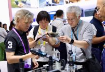 Cina: record di acquirenti stranieri nella prima fase della Fiera di Canton