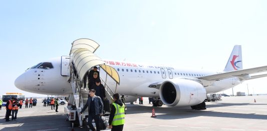 Cina: aviazione civile, viaggi di passeggeri in aumento del 12,1% a marzo