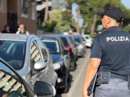 Furti “itineranti” e rapine lampo tra scuole, market e auto in sosta: 10 arresti a Roma