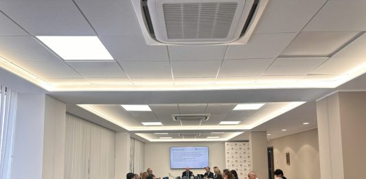 Puglia si conferma la regione leader nelle fonti energetiche rinnovabili, l’eolico resta la sfida chiave verso il 2030