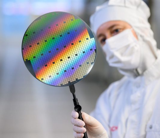 Bosch presenta la terza generazione di chip in carburo di silicio