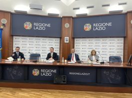 Presentato il nuovo piano regionale della gestione dei rifiuti, Rocca: “Risolve le criticità che abbiamo ereditato”