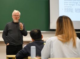 Studioso francese racconta la vita con il pennello cinese (2)