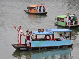 Cina: festa locale a tema amore conquista popolarità a livello nazionale (3)