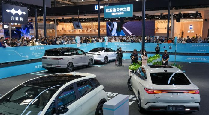 Cina: tecnologia e concept car al Salone dell’auto di Pechino (1)