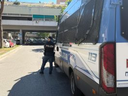 Roma, sgomberato il centro sociale L38 Squat: blitz della Polizia all’alba / Video