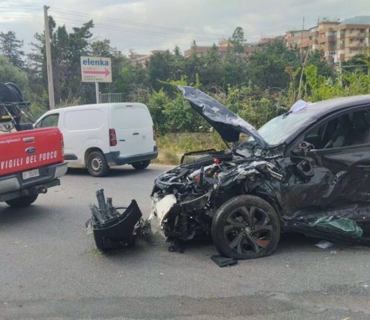 Tamponamento a catena a Palermo, cinque feriti