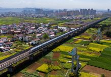 Cina: Festa del lavoro, ferrovie prevedono 158 mln di viaggi passeggeri durante le vacanze