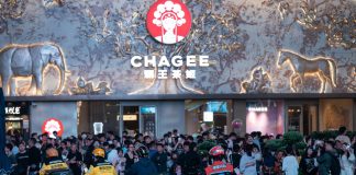 Cina: Changsha promuove economia notturna tra spettacoli e street food (2)