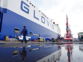 Cina: Guangzhou, consegnata la più grande nave al mondo per trasporto auto (1)