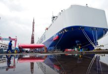 Cina: Guangzhou, consegnata la più grande nave al mondo per trasporto auto (2)