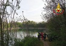 Tragedia nel Milanese, auto finisce nel laghetto di Nerviano: recuperato il corpo senza vita di un uomo