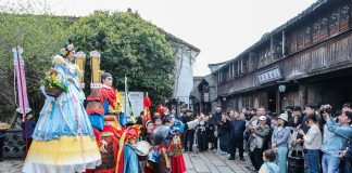 Cina: inaugurata la fiera tradizionale a Tongxiang (1)