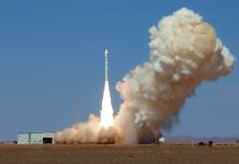 Cina: razzo Lijian-1 Y12 invia 8 satelliti nelle orbite previste (1)