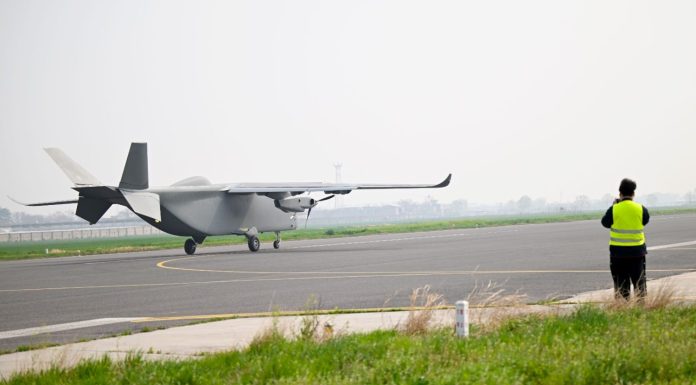 Cina: UAV per trasporto merci Changying-8 completa volo inaugurale (1)