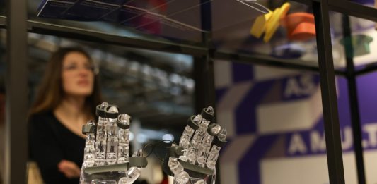 Prodotti cinesi riscuotono successo alla Milano Design Week (3)