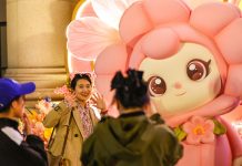 Cina: a Tianjin il festival dei fiori di melo selvatico (3)