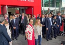 Al via il Salone del Mobile, taglio del nastro con Tajani e La Russa. Premier Meloni presente all’inaugurazione