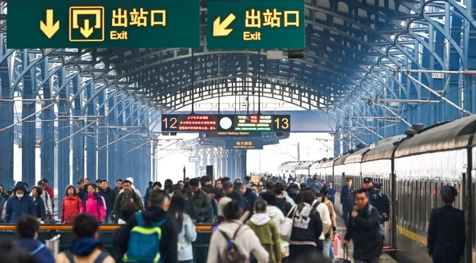 Cina: previsti 90,5 milioni di viaggiatori in treno per le vacanze del Qingming Festival (3)