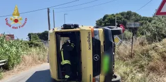 Scontro tra uno scuolabus e un’auto a Mazara del Vallo, 19 feriti tra cui 14 bambini