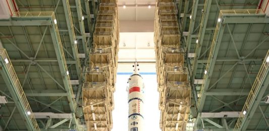 La Cina si prepara a lanciare la navicella spaziale con equipaggio Shenzhou-23 (2)
