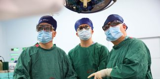 Cina: Jilin, medici eseguono interventi chirurgici con tecnologie avanzate (1)
