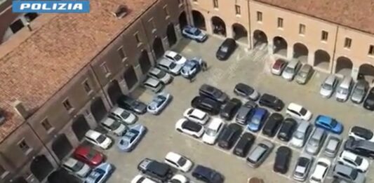 Finto poliziotto rapina anziana, due arresti tra Venezia e Salerno