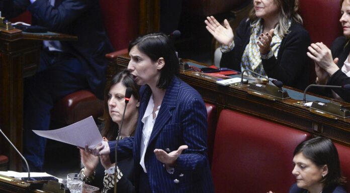 Dazi, Schlein “Governo reintegri Fondo Auto e chieda forte risposta Ue a Trump”