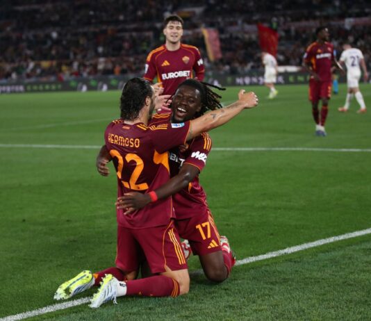 La Roma travolge 4-0 la Fiorentina e si rilancia nella corsa Champions