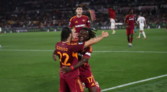 La Roma travolge 4-0 la Fiorentina e si rilancia nella corsa Champions