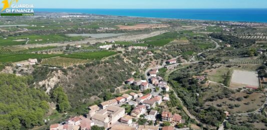 Gdf sequestra complesso turistico nel Cosentino, danno erariale da 30 milioni