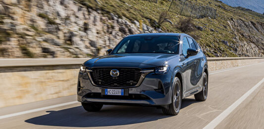 Mazda CX-60 evolve nelle prestazioni, negli interni e nei sistemi di sicurezza